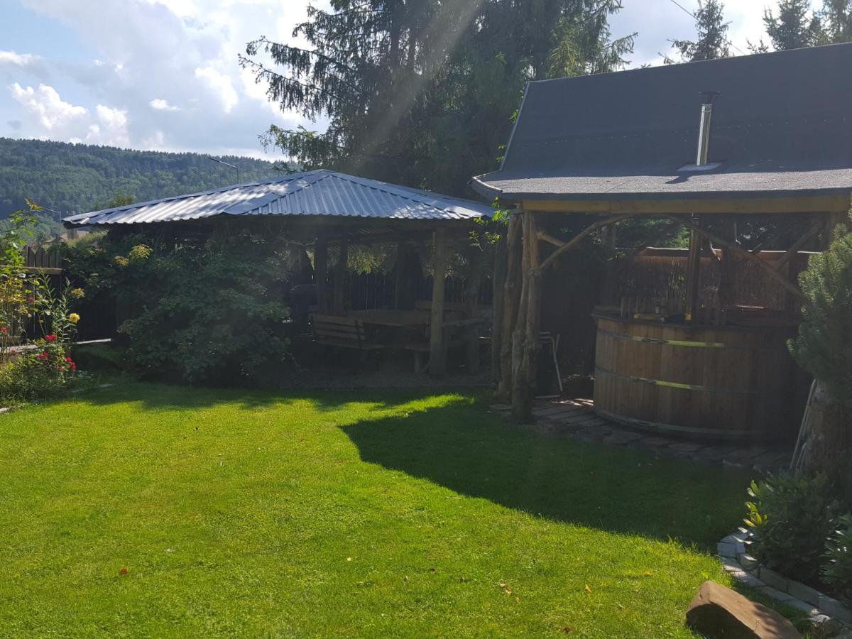 Pokoje Goscinne U Gochy Ustrzyki Dolne Esterno foto
